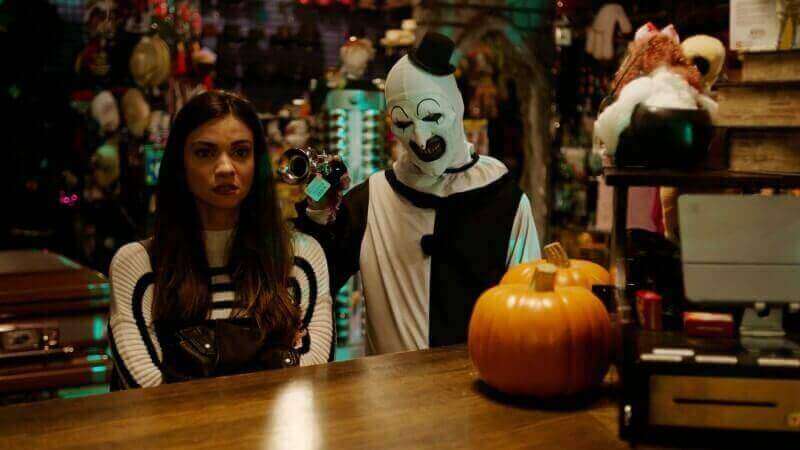 Auren Lavera As Sienna Shaw And David Howard Thornton As Art The Clown In The Horror Film, Terrifier 2, A Cinedigm Release. Photo Courtesy Of Cinedigm.