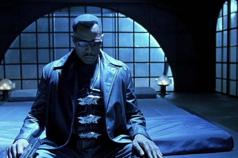 Blade (1998) - Wesley Snipes As Blade Waits For Nightfall