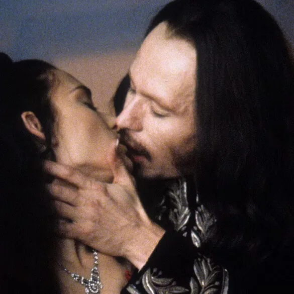 bram stoker's dracula romantic vampire horror movies 2