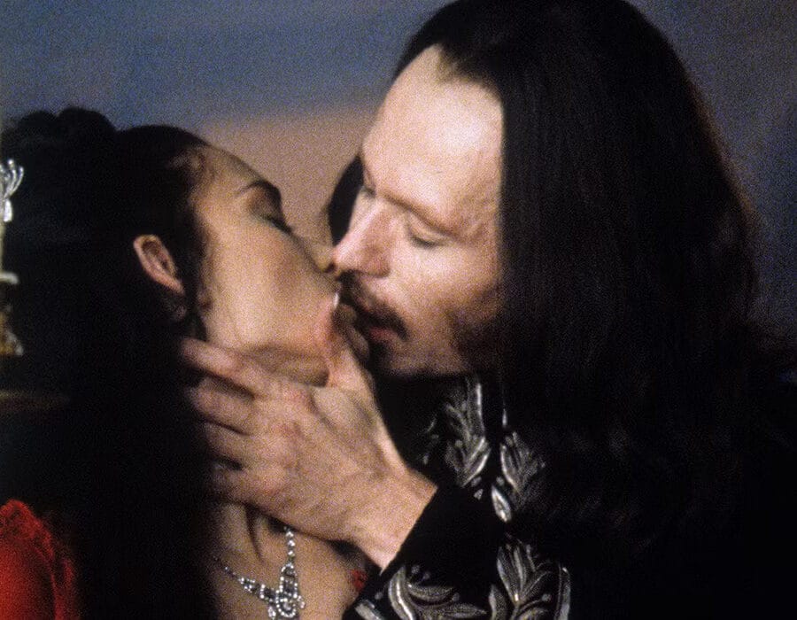 bram stoker's dracula romantic vampire horror movies 2