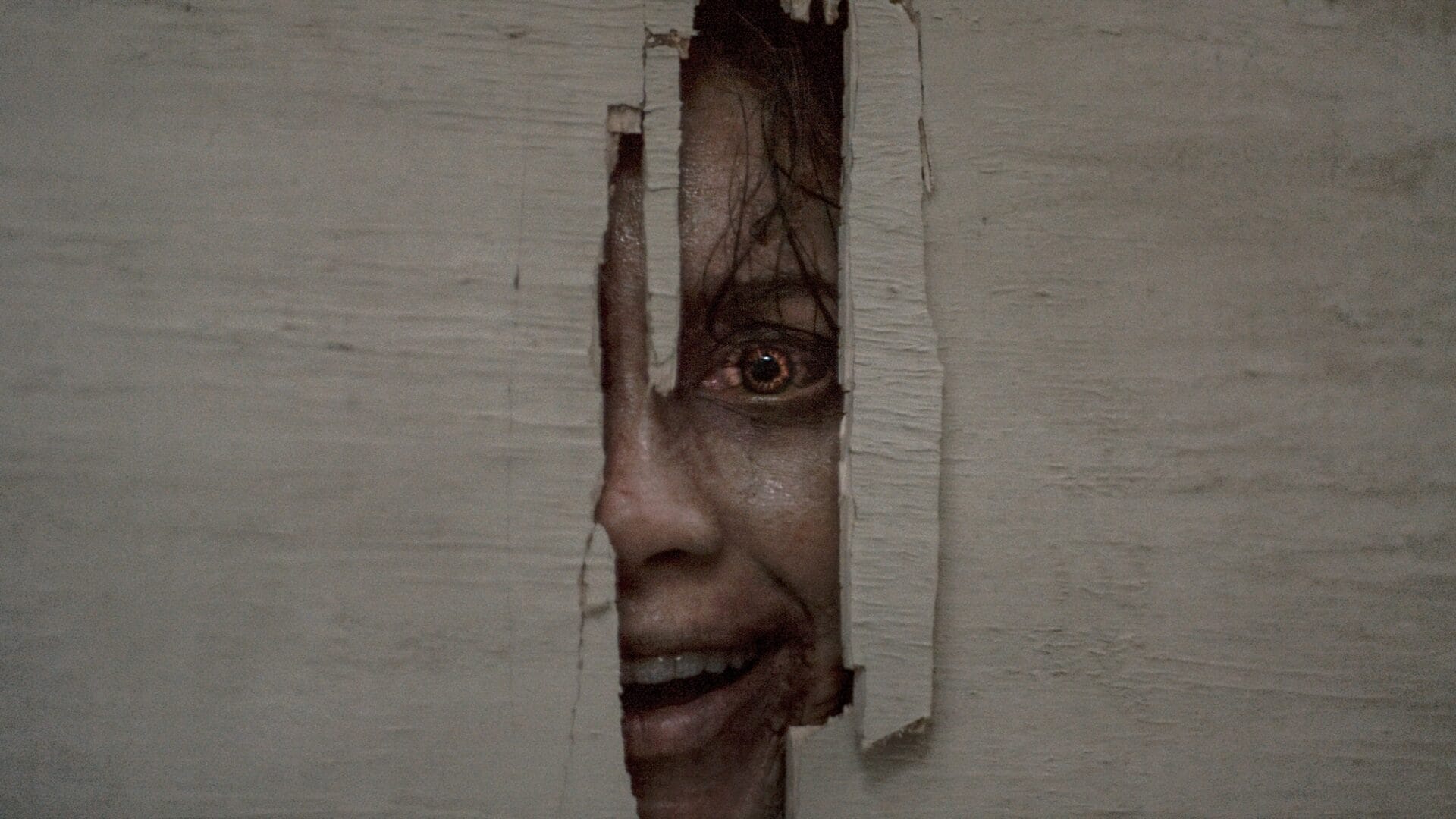 evil dead burn review 3740 EVIL DEAD BURN Review: New EVIL DEAD Flick Might Be The Grossest Sequel Yet! 11 evil dead burn review 3740